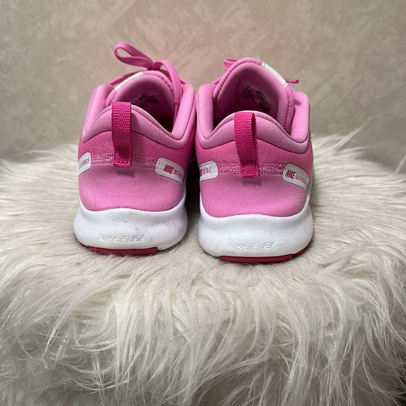 Pink Nike Flex - Picture 2 of 7